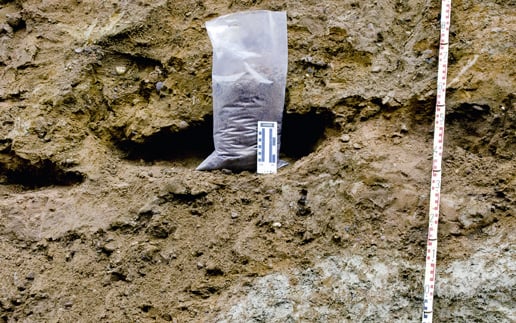 Eiszeitliche Terrassen-Sedimente der Weser und Leine: Schlaglichter auf Alterseinstufungen